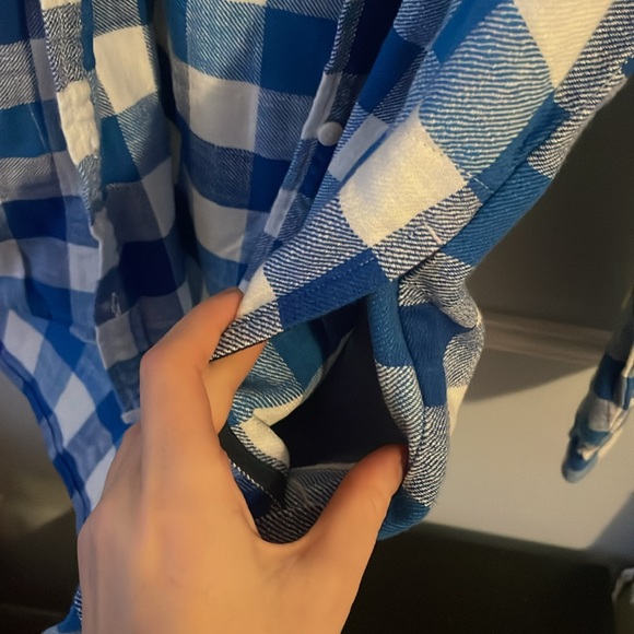L.l. Bean hooded plaid long sleeve - Picture 2 of 5